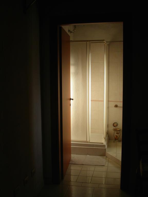 Locanda La Rosa Pauli Arbarei 外观 照片